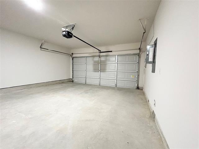 Building Photo - 2505 McNally Dr