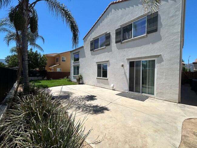 Building Photo - 45260 St Tisbury St