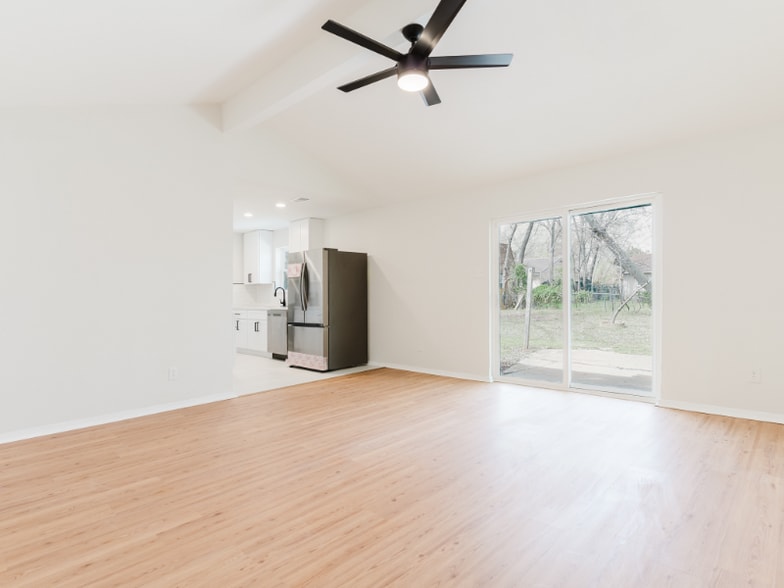 Building Photo - 1205 Marlee Ln