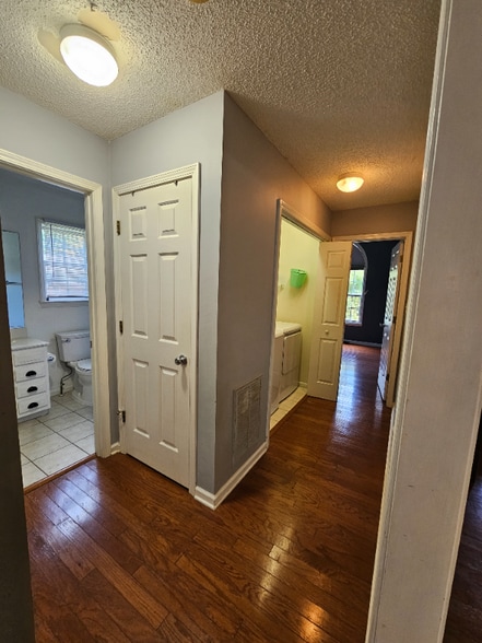 Building Photo - 115 Wilde Brook Dr