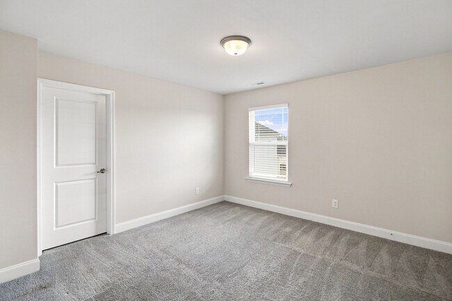 Building Photo - 110 Isleworth Ct