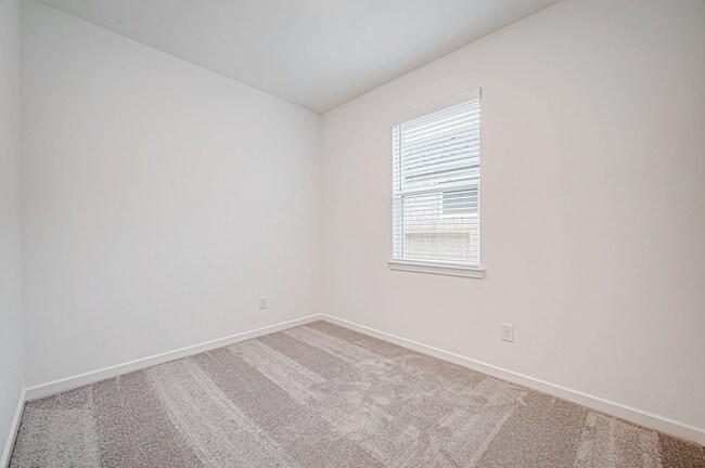 Building Photo - 9746 Pettus Crk Dr