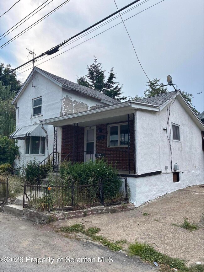 Building Photo - 1020 Farber Ct