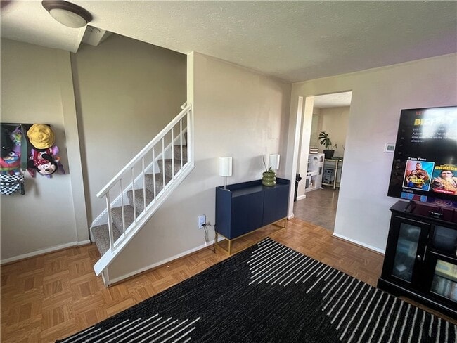 Building Photo - 3000 Ridge Rd