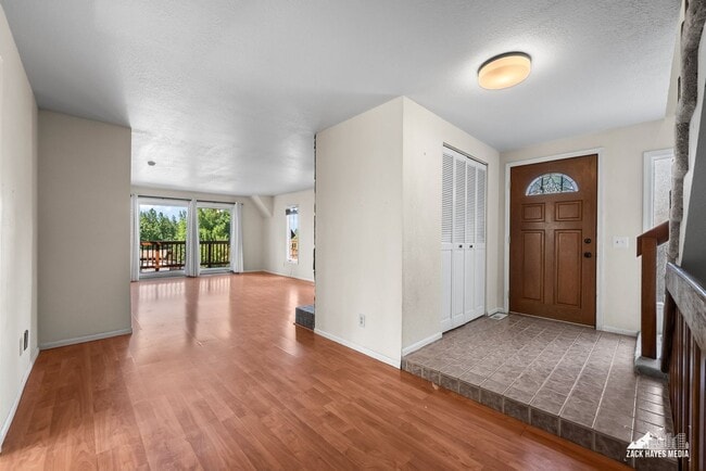 Building Photo - Towne East Single Family Home