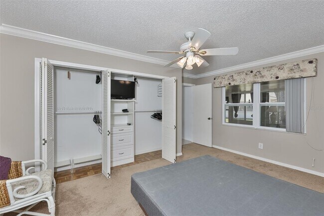 Building Photo - 2035 Hampstead Cir