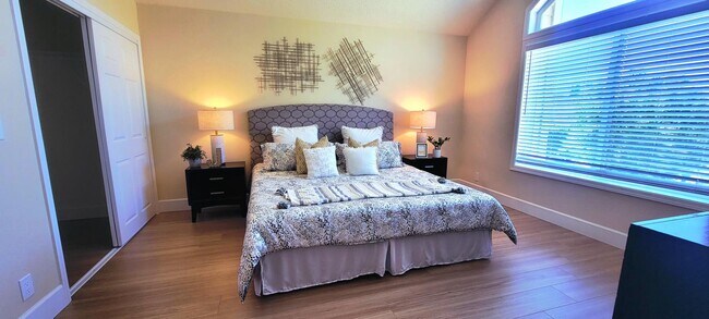 Building Photo - 1146 Rosebriar Way