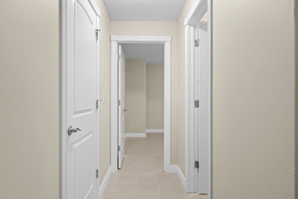 Building Photo - 2434 Brookcliff Dr