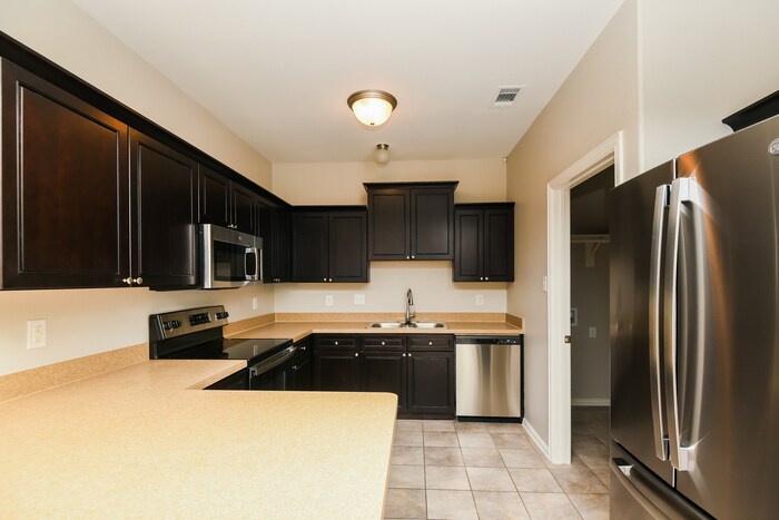 Building Photo - 116 Callender Dr