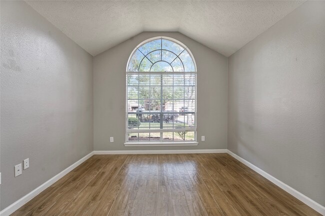 Building Photo - 5112 Carefree Dr