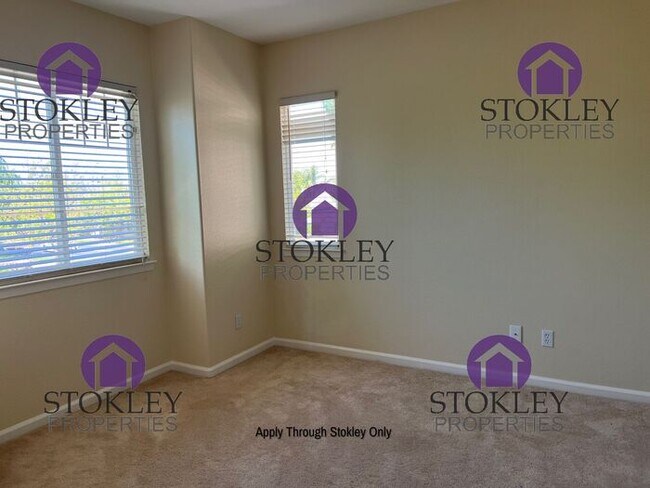 Building Photo - Stokley Properties Presents 458 Chestnut S...