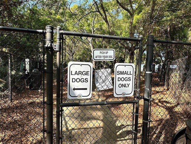 Building Photo - 4500 E Bay Dr