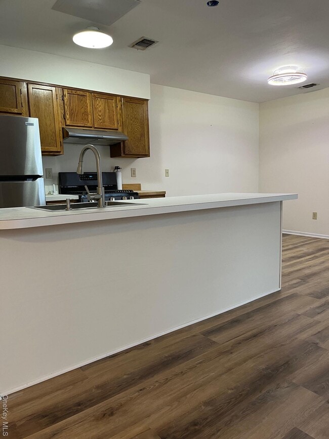 Building Photo - 46 Homestead Village Dr