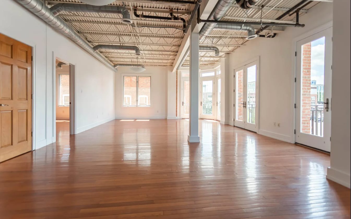 Building Photo - 107 1st St S