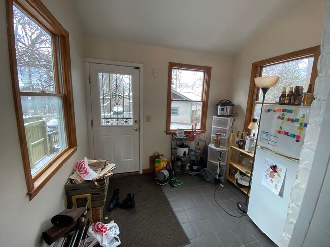 Building Photo - 1483 Belmont Ave