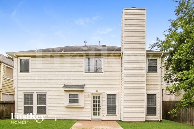 Building Photo - 14827 Willow Hearth Dr