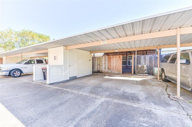 Building Photo - 14341 Misty Meadow Ln
