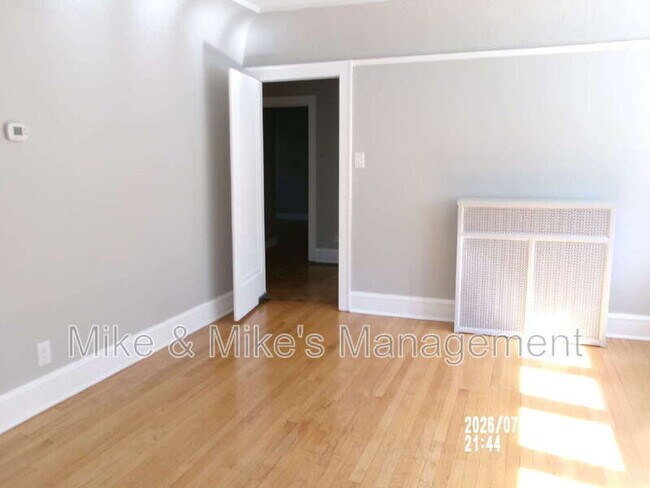 Building Photo - 6424 W Chambers St