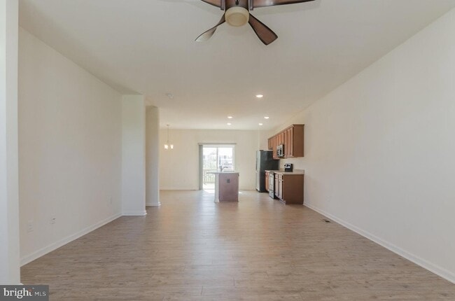 Building Photo - 172 Drexel Ct
