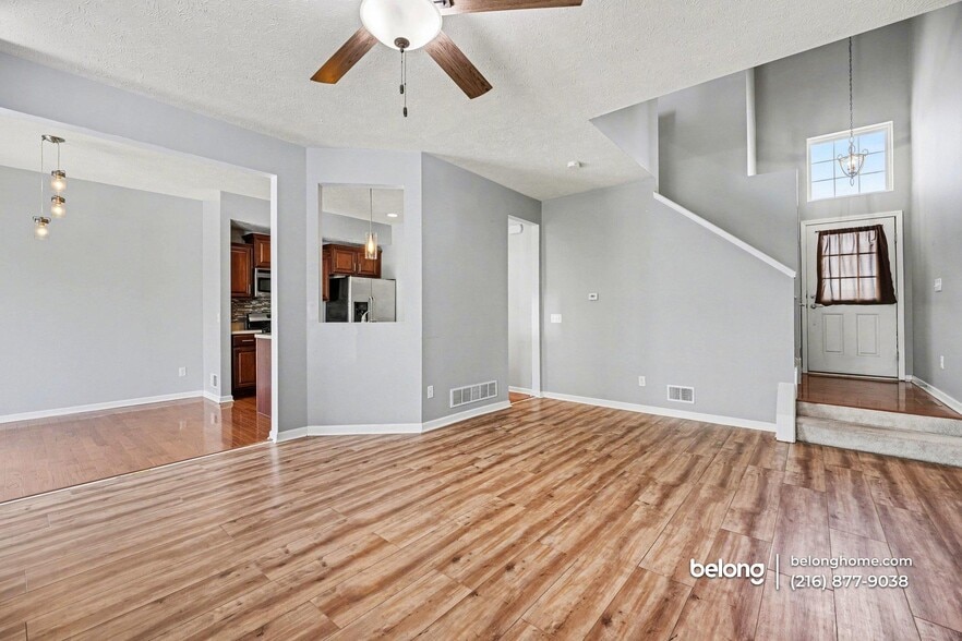 Building Photo - 461 Turner Dr