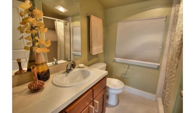 Building Photo - 3 bedroom in Seattle WA 98105