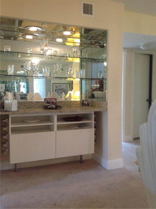 Building Photo - 2265 SW 15th St