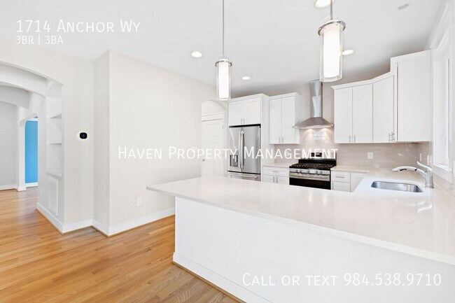 Building Photo - 1714 Anchor Wy