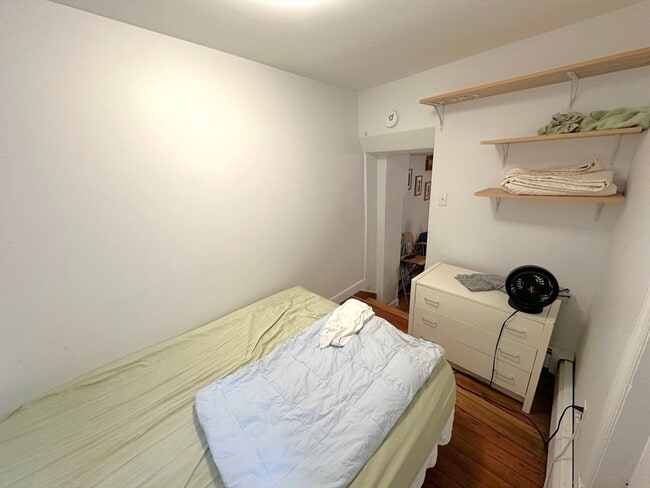 Building Photo - 85 Revere St