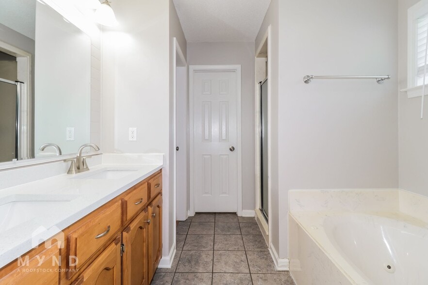 Building Photo - 240 Winding Creek Dr