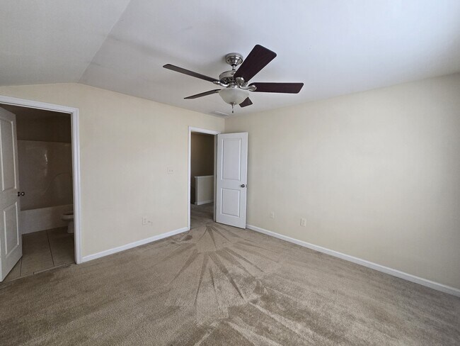 Building Photo - 154 Magnolia Bluff Dr