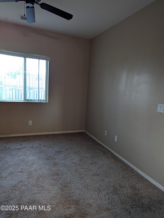 Building Photo - 4580 N Calle Santa Cruz