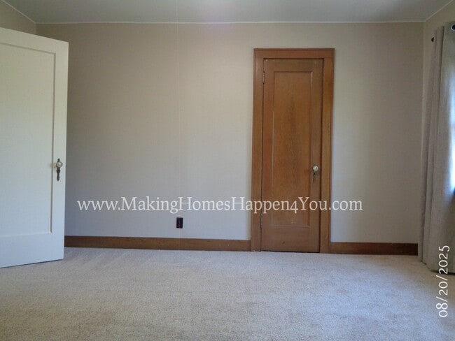 Building Photo - 2160 Trade St SE