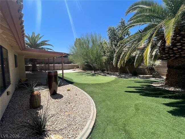 Building Photo - 7997 Flametree Ct
