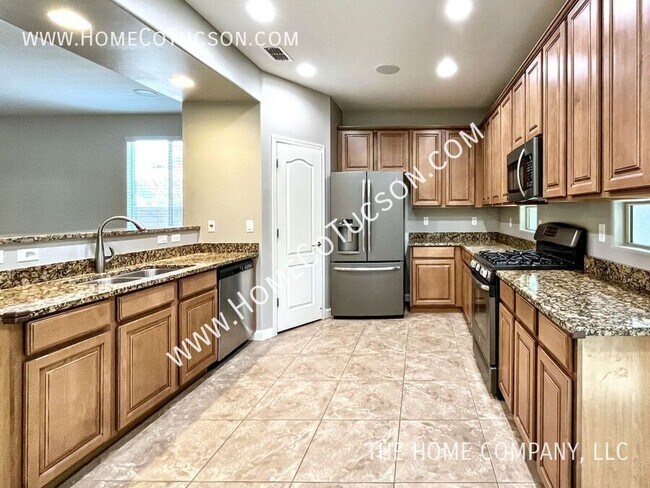 Building Photo - 12860 N Camino Vieja Rancheria