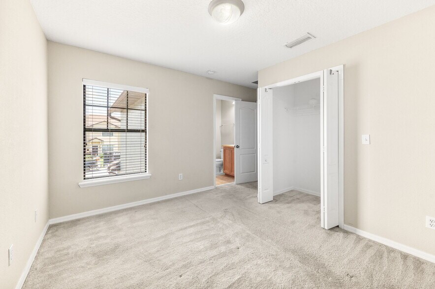 Building Photo - 467 Cabernet Pl
