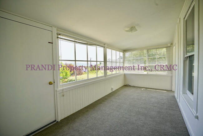 Building Photo - Bay View Beauty in Sausalito with Private ...