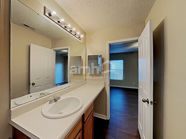 Building Photo - 10707 Parnie Ct