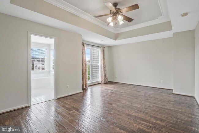 Building Photo - 6340 Walking Ln