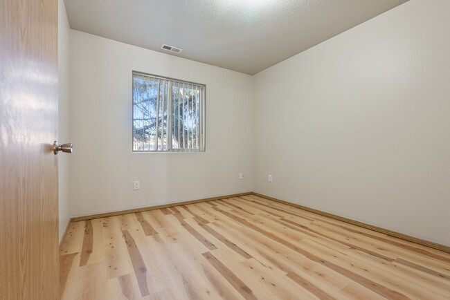 Building Photo - Spacious 4-Bedroom Home in SE Portland!