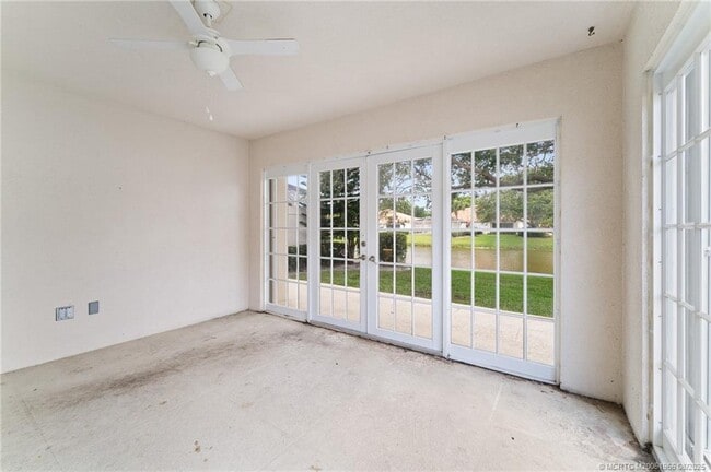 Building Photo - 1607 SW Shady Lake Terrace