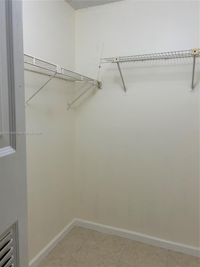 Building Photo - 1541 S Ocean Blvd