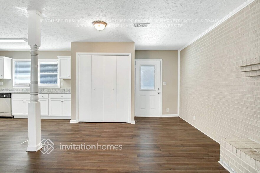 Building Photo - 4286 Newton Cir