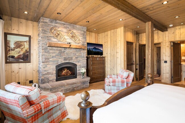 Building Photo - 5 Bandit Way