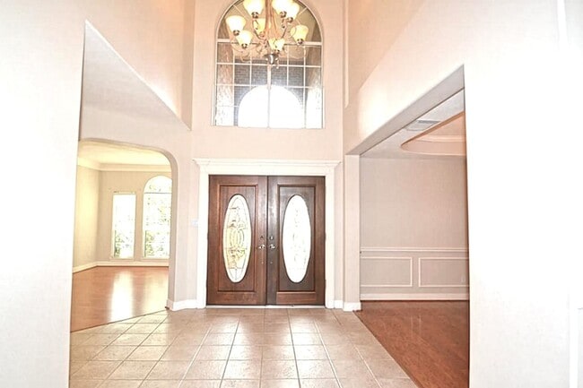 Building Photo - 5926 Solar Point Ln