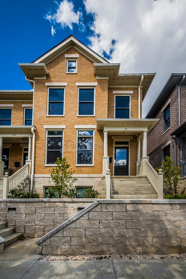 Building Photo - 118 W Starr Ave