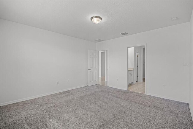 Building Photo - 4751 Bernard Blvd