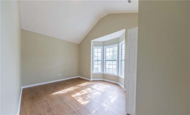 Building Photo - 3502 Aberdeen Way