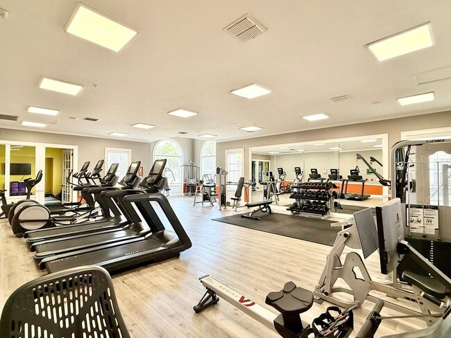 Building Photo - Upgraded 2Bedrooms/2Baths condo in a vibrant lifestyle Winter Garden community!