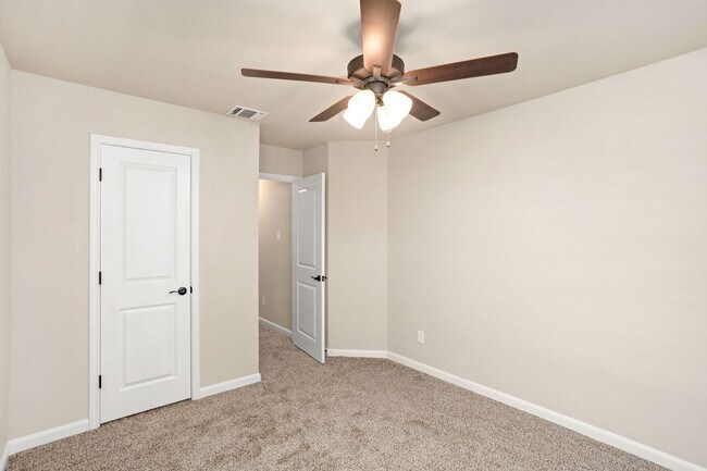 Building Photo - Brand New 3/2.5 Townhome