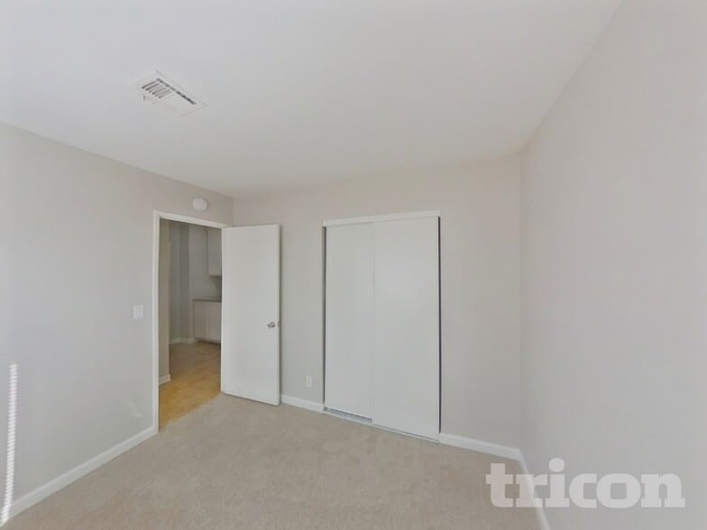 Building Photo - 5426 Eastwick Cir